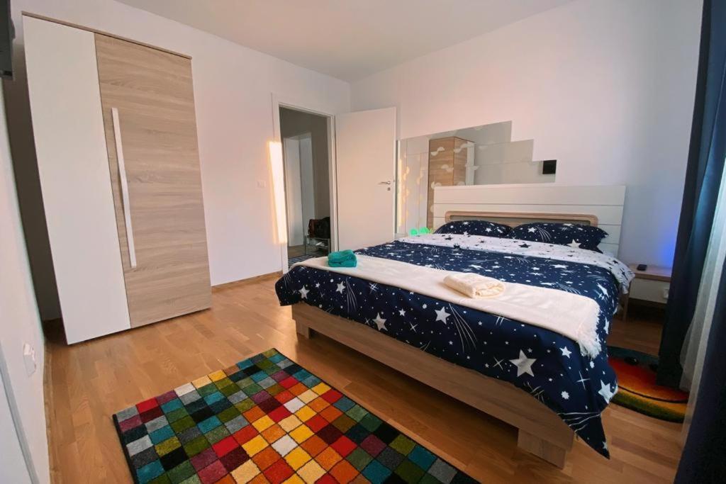 דירות סיגישוארה Apartament Smiley מראה חיצוני תמונה