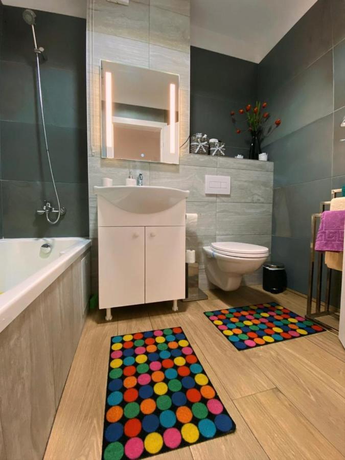 דירות סיגישוארה Apartament Smiley מראה חיצוני תמונה